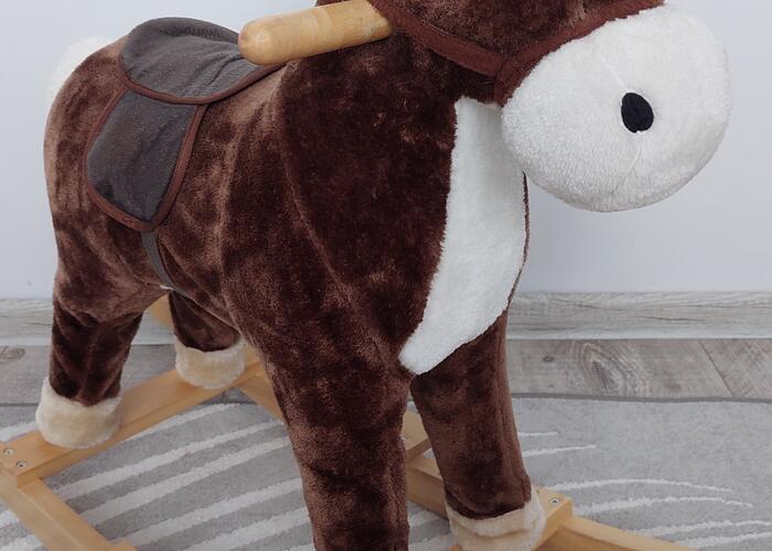 Grajewo ogłoszenia: Koń na biegunach w stanie bardzo dobrym. Idealnie nada się dla...